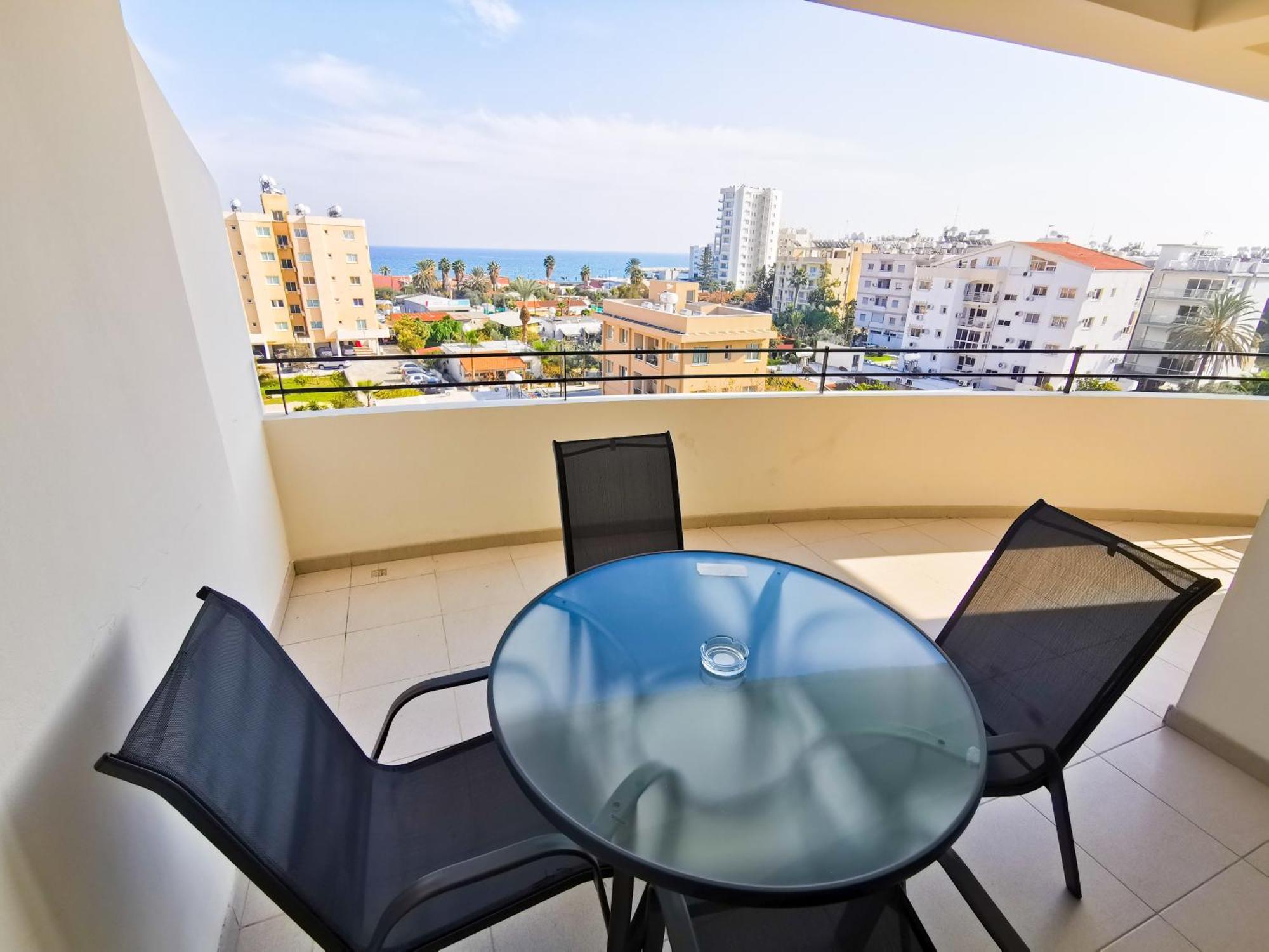 License To Chill Apartment Larnaca Exteriér fotografie